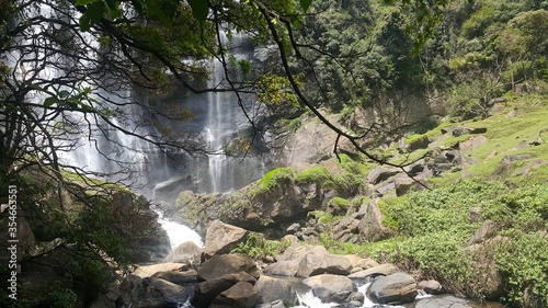 Bomburu Ella Waterfall, Nuwara eliya, sri lanka © pubudu