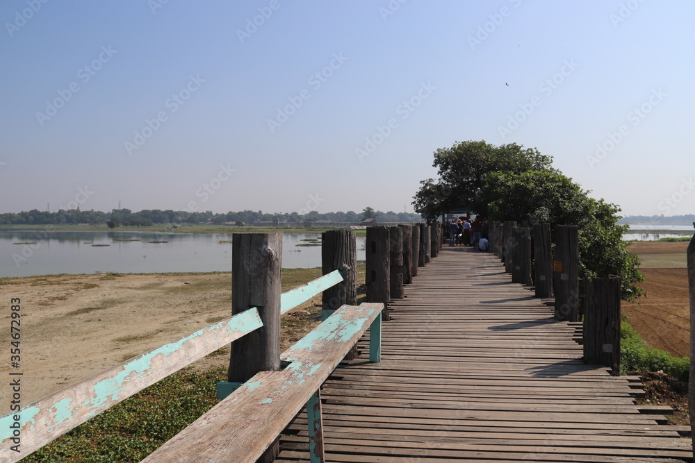 Pont en teck d'U Bein à Amarapura, Myanmar