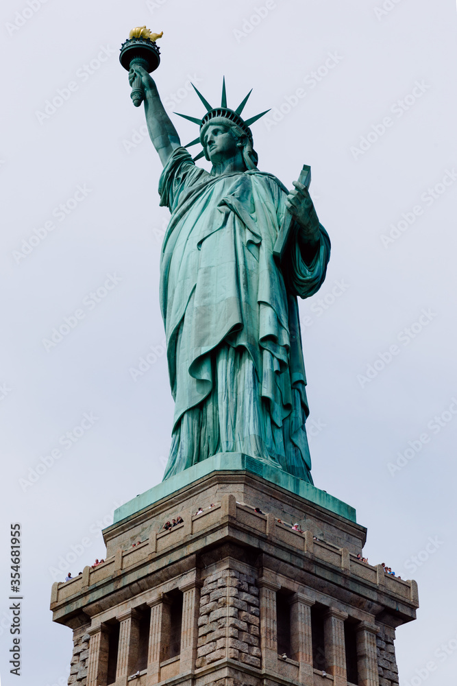 statue of liberty body in new york city