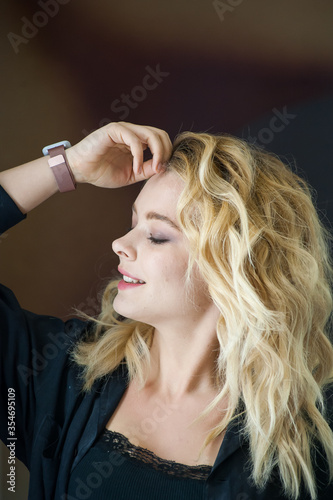 Beautiful fashion blonde woman portrait