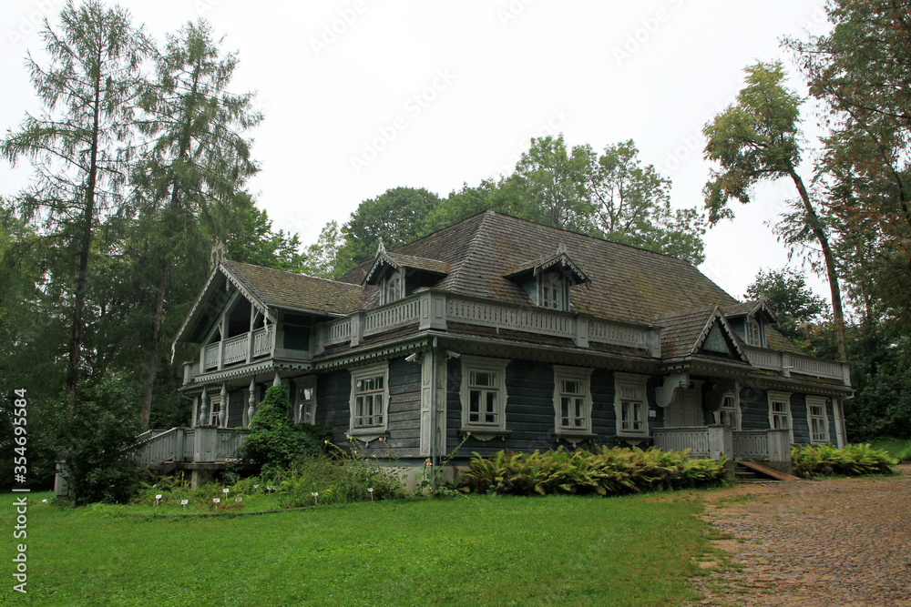 Hunting lodge, part of Tsar Palace in Bialowieza, Poland Hunting lodge, part of Tsar Palace in Bialowieza, Poland