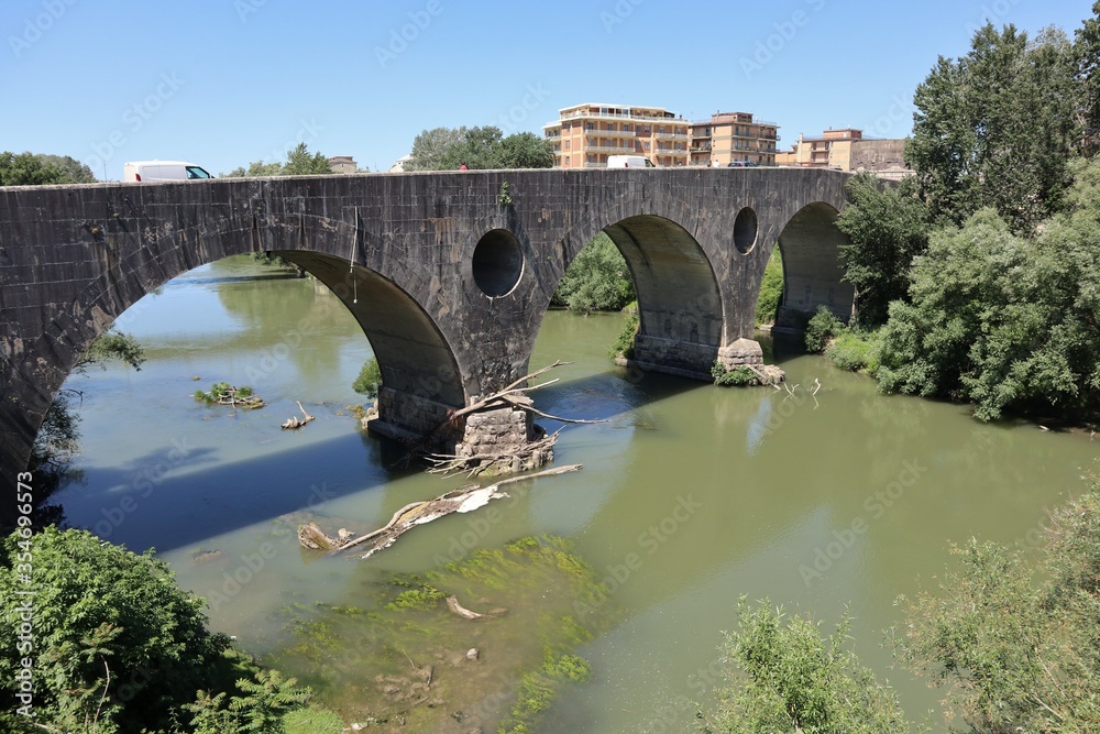 Capua - Ponte romano sul fiume Volturno