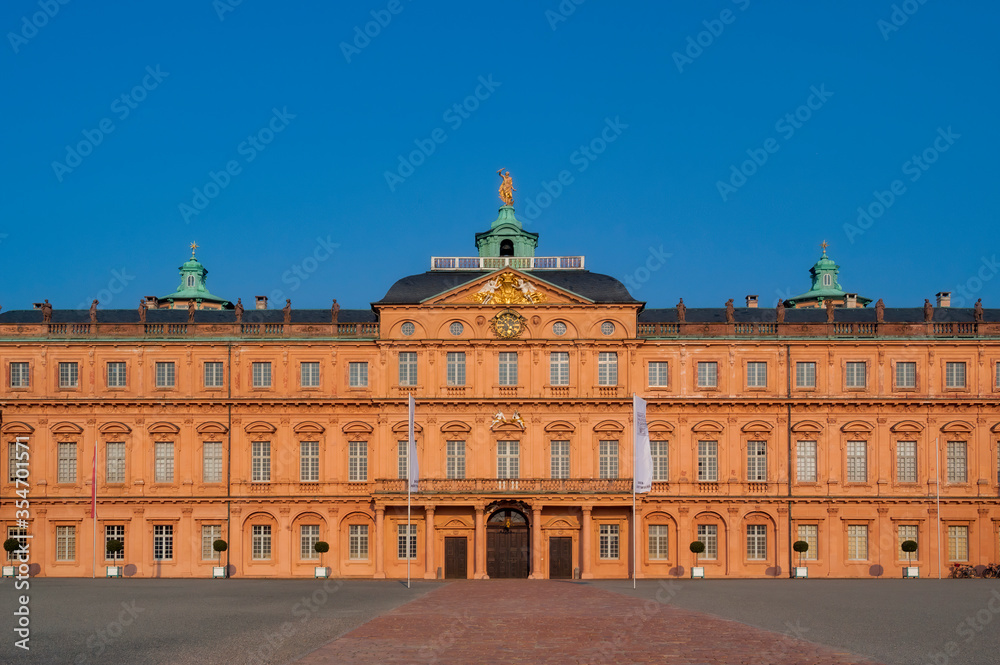 Fototapeta premium Eingang. Schloss Rastatt, Rastatt. Deutschland