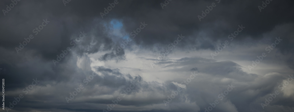 Obraz premium Stormy Clouds On Sunset