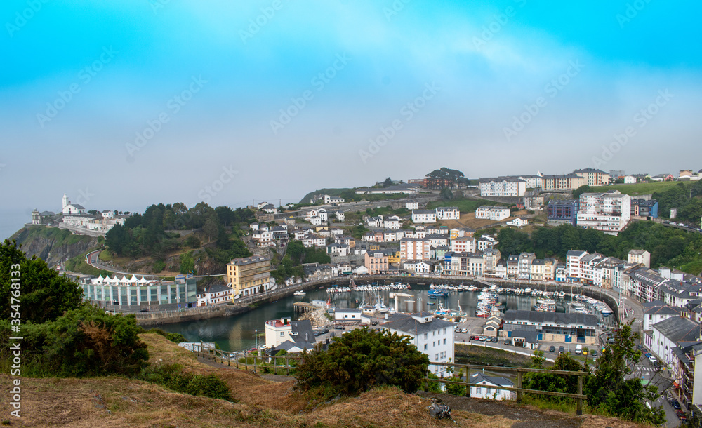 Luarca es un pueblo costero del Oeste de Asturias, España