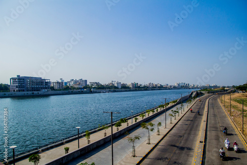Various views of the Ahmadabad riverfront © Kandarp