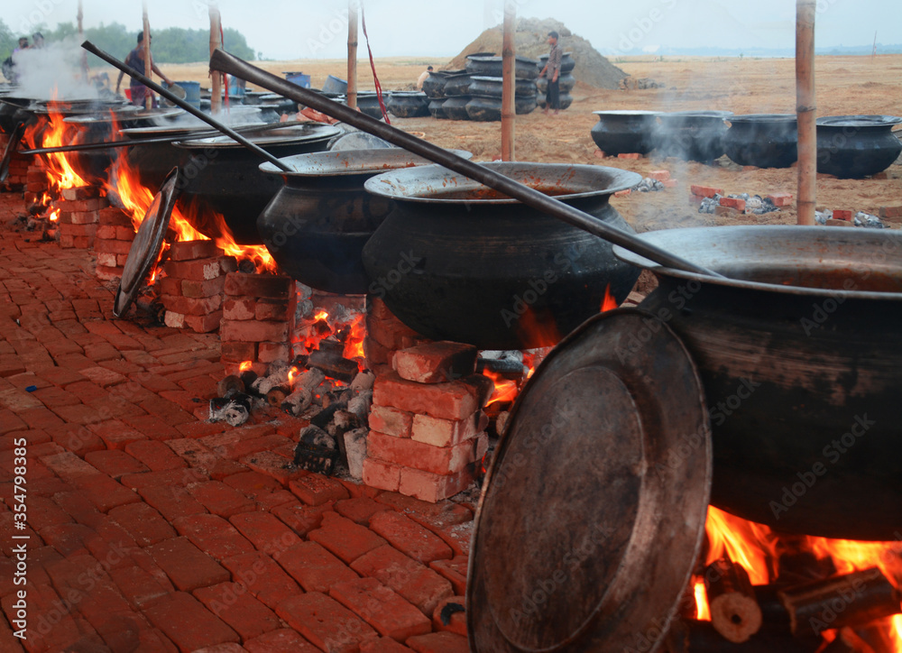 Mezban is a traditional food in chittagong,Bangladesh.Mezbani meat made
