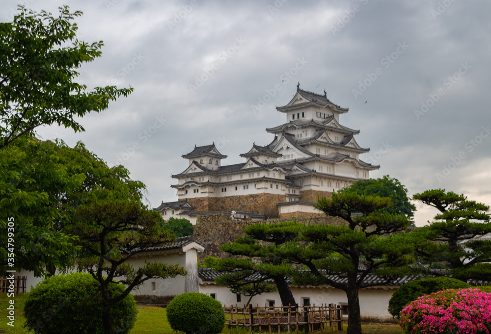 Himeji Castle algo known as White Egret Castle or White Heron Castle, in a spring rainy day. Japan, Asia Himeji Castle algo known as White Egret Castle or White Heron Castle, in a spring rainy day. Japan, Asia