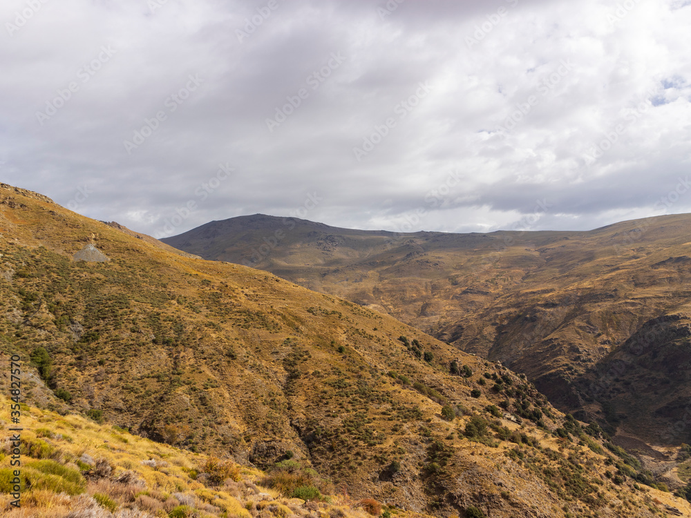 Naklejka premium walk through the Sierra Nevada mountains