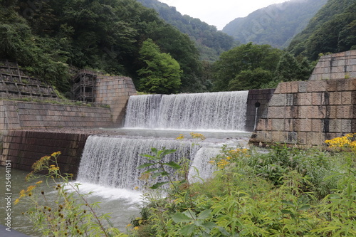 苗名滝の砂防ダム