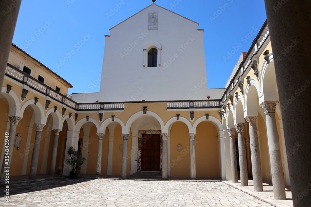 Capua - Portico del Duomo