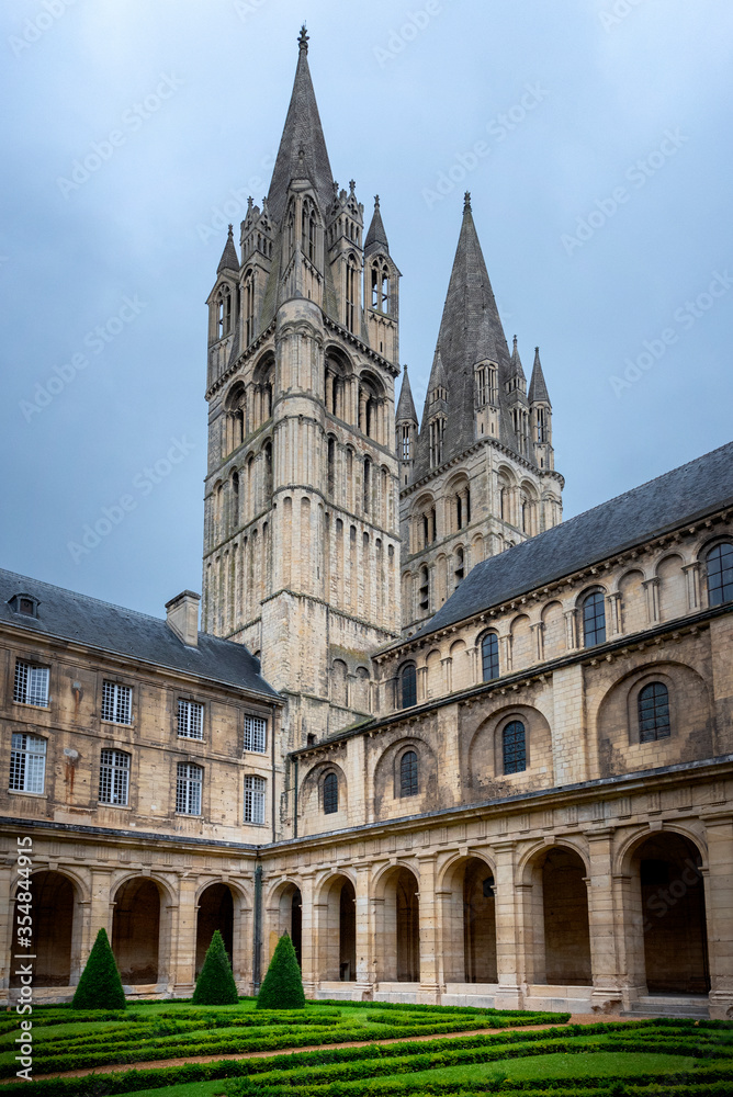 Caen: Abbaye aux Hommes, Normandy, France. History, locations.