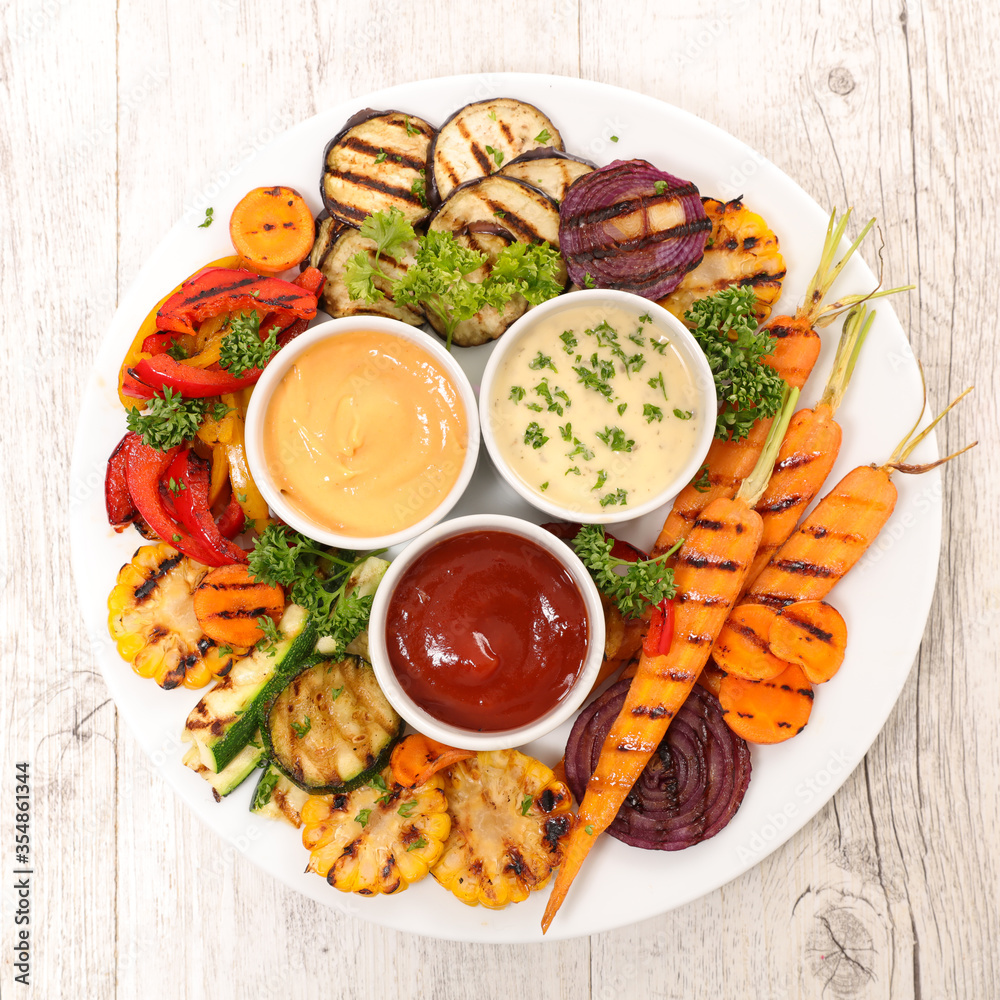 grilled vegetable with assorted of dip sauce grilled vegetable with assorted of dip sauce
