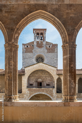 Palais des rois de Majorque, vue de l'intérieur photo