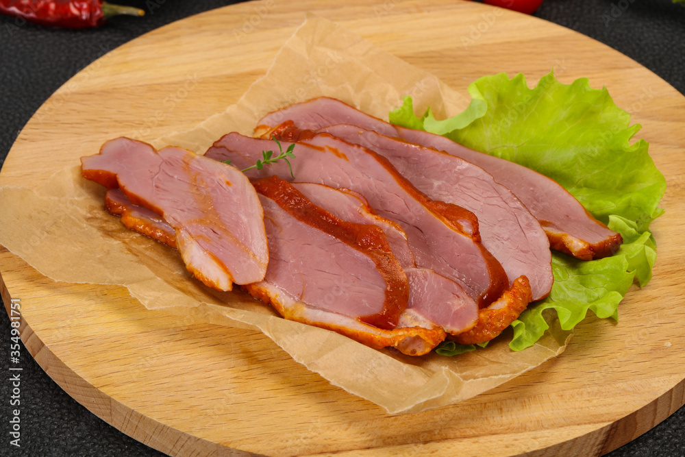 Sliced smoked duck breast served salad Sliced smoked duck breast served salad