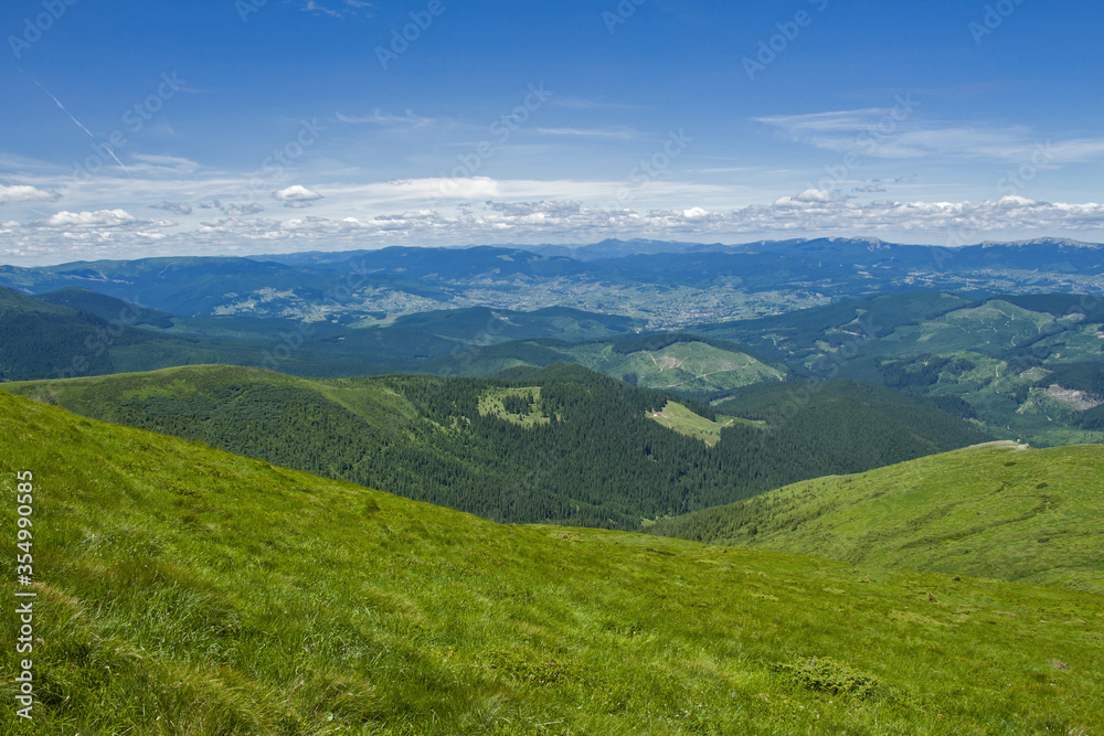 Fototapeta premium Goverla summer view, Carpathian mountains climbing, Ukraine