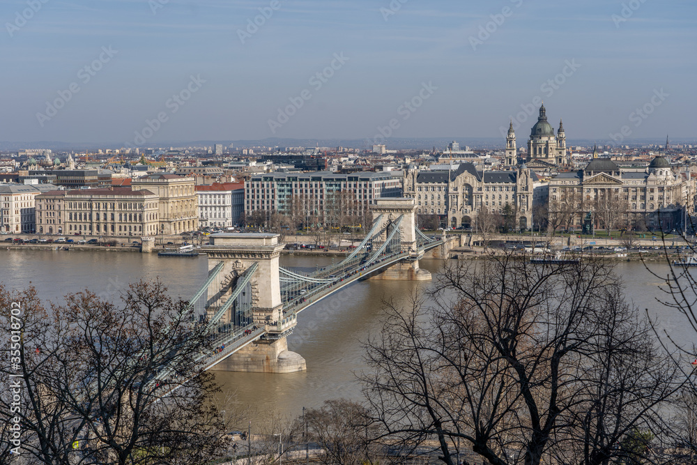 View of Szenchenyi Chain bridge over Danube river in Budapest winter