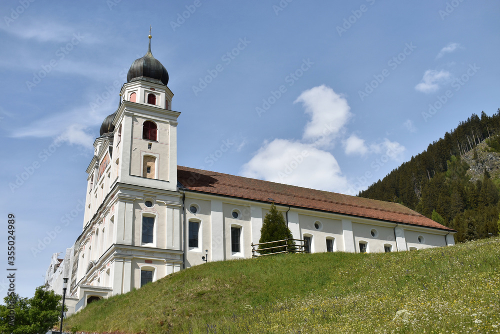 Kirche von Disentis in der Schweiz Mai 2020