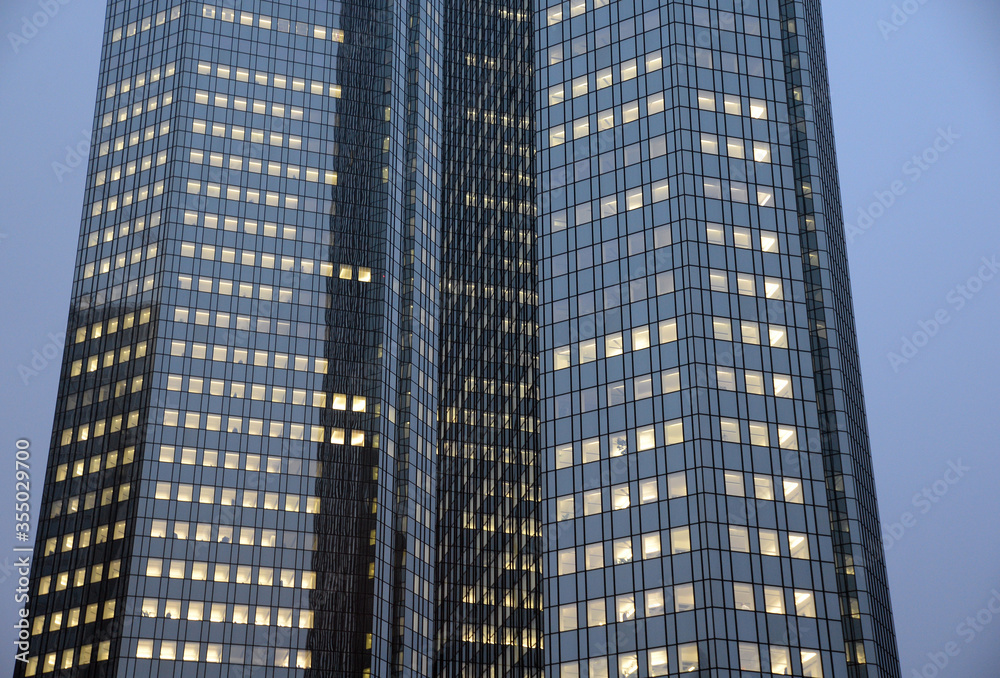 Hochhaus in Frankfurt,abends Hochhaus in Frankfurt,abends