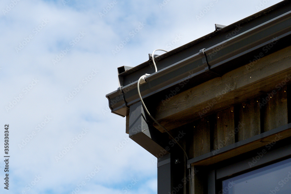 Violation of lightning protection installation rules. Errors of the electrician. Lightning protection training. Violation of lightning protection installation rules. Errors of the electrician. Lightning protection training.