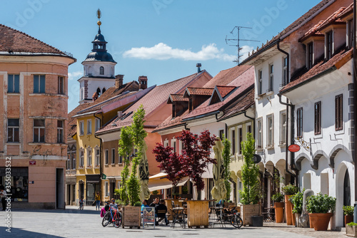 Fototapeta Naklejka Na Ścianę i Meble -  Kranj, Slovenia 05.01.2019: Colorful tenanments in Main Square in Old Town of Kranj, Slovenia 