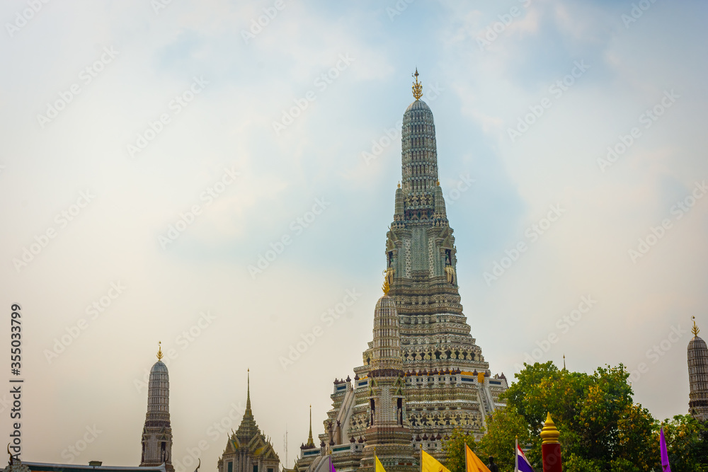 BANGKOK, THAILAND, 8 JANUARY 2020: Wat arun Temple from the river