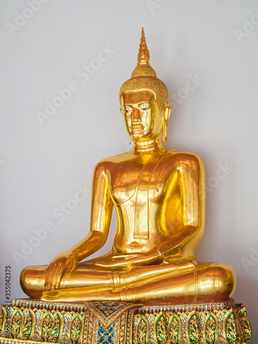 Gold Buddha statue, Wat Pho, Bangkok, Thailand
