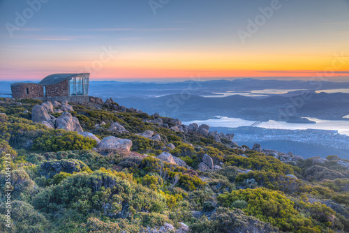 Фотография Sunrise view of Pinnacle shelter at Mount Wellington in Hobart, Australia