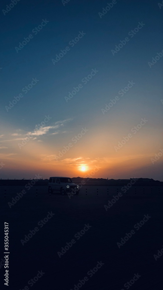 Naklejka premium sunset over the sea