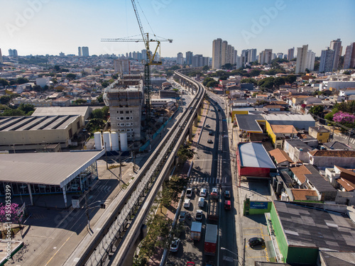 Vista da Linha 15 - Prata do Metrô, na zona leste de São Paulo (SP), na manhã desta segunda feira (1). A linha está paralisada desde fevereiro, após um incidente com uma composição. photo