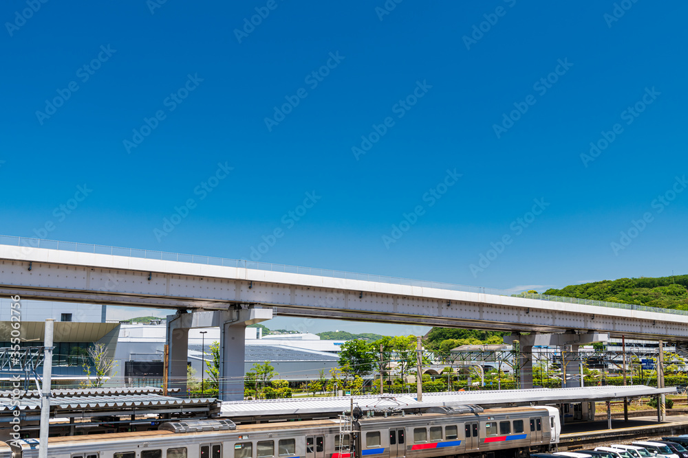 Obraz premium 初夏の黒崎駅周辺の風景（福岡県北九州市）