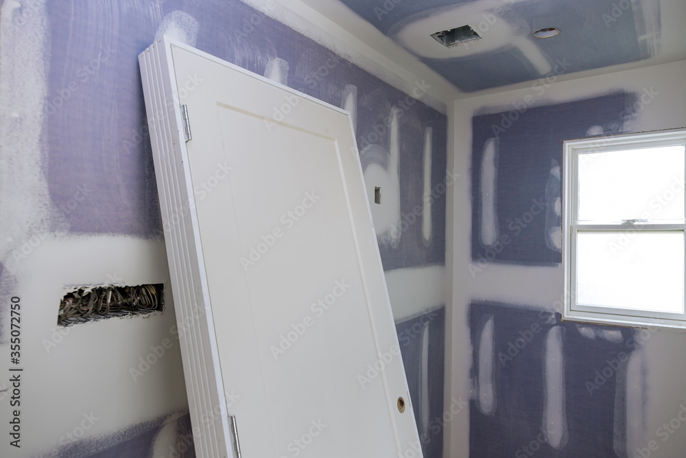 Construction of new house for the in a room waiting for installation interior door