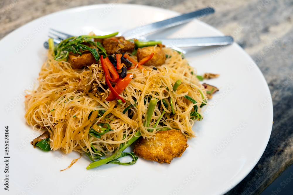 Stir Fried Rice Vermicelli with Fried Pork Stir Fried Rice Vermicelli with Fried Pork