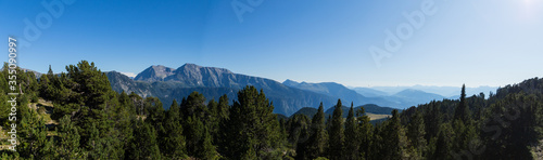 Bild auf Leinwand Massif du Taillefer