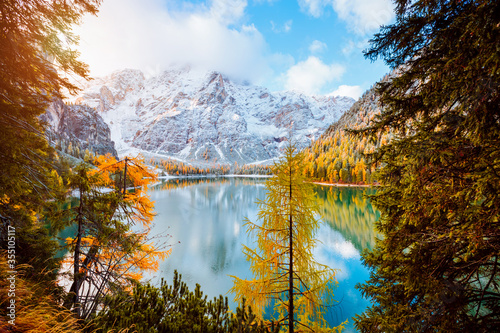 Fototapeta Naklejka Na Ścianę i Meble -  Perfect scenery of famous alpine lake Braies (Pragser Wildsee). Location Dolomiti Alps, Italy, Europe.