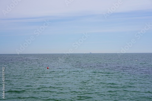 Panoramalandschaft der Ostsee bei Travemünde