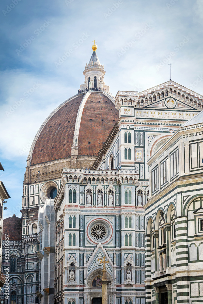 Florence Cathedral of Santa Maria del Fiore and Baptistery on Piazza San Giovanni, Florence. Tuscany, Italy