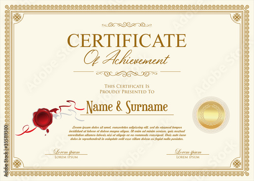 Certificate or diploma  retro vintage template 
