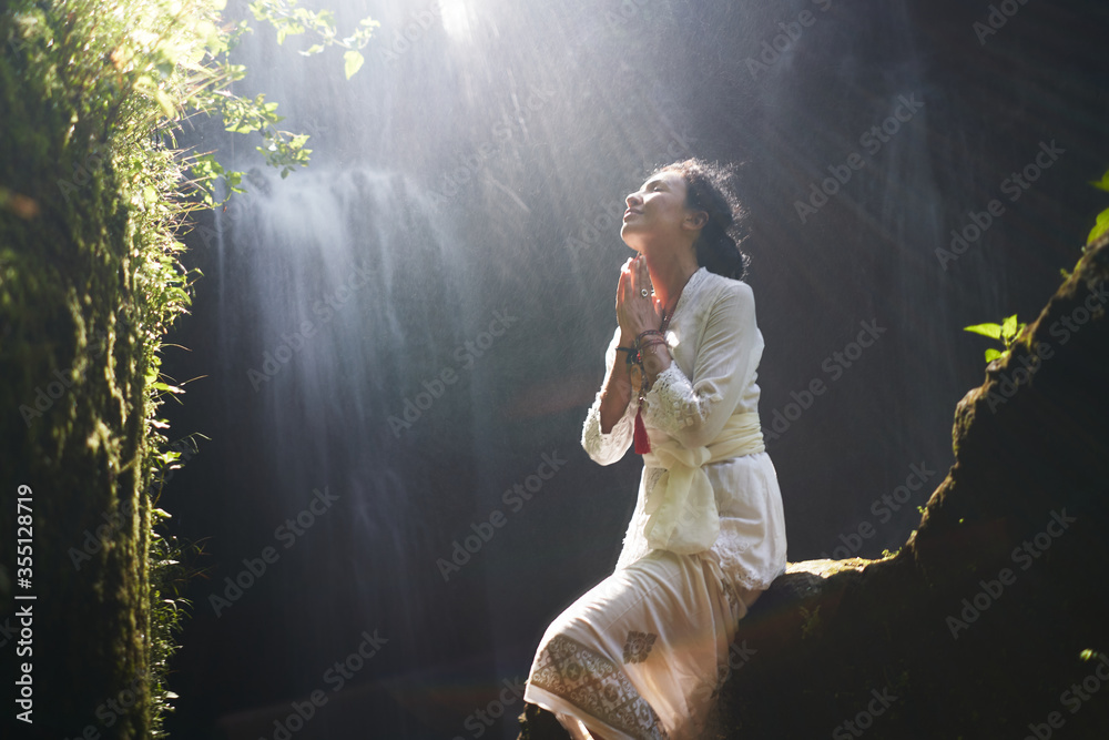 Balinese traditions Rituals Makes White Woman Traveler praying