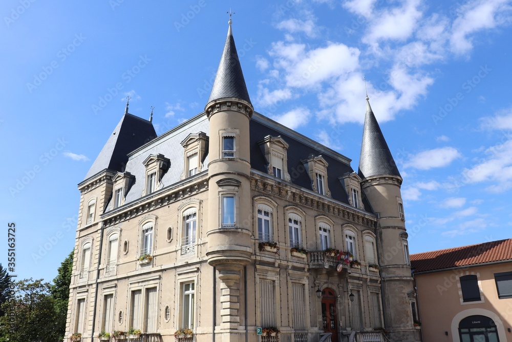 Mairie à Bourgoin vue de l'extérieur, ville de Bourgoin Jallieu, Département de l'Isère, France