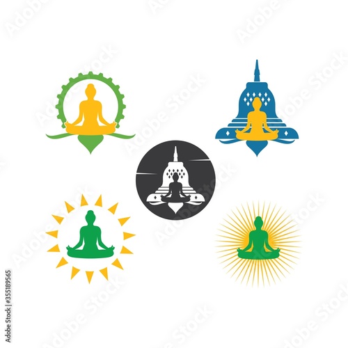 Meditation logo template vector icon © sangidan