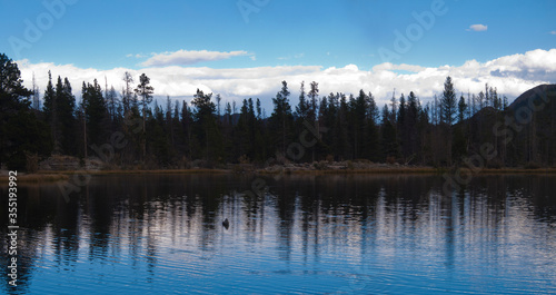 Fototapeta Naklejka Na Ścianę i Meble -  Sprague Lake, Rocky Mountain National Park, Colorado, USA
