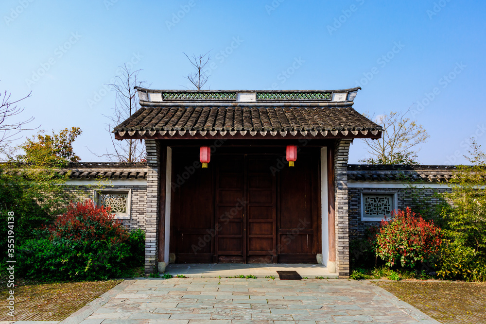 The back door of ancient buildings in South China. The back door of ancient buildings in South China.
