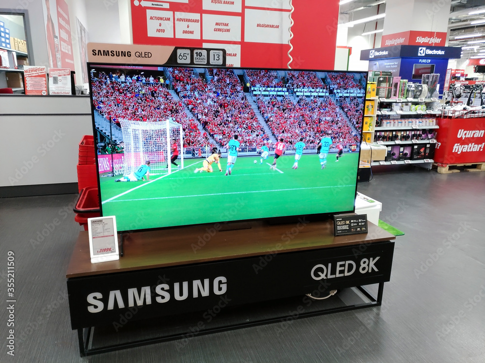 Istanbul, Turkey - September 20, 2019 : Samsung QLED 8K 65inch Smart TV on  display, inside Media Markt electronic store. There is a football match  displaying on tv. Stock Photo | Adobe Stock