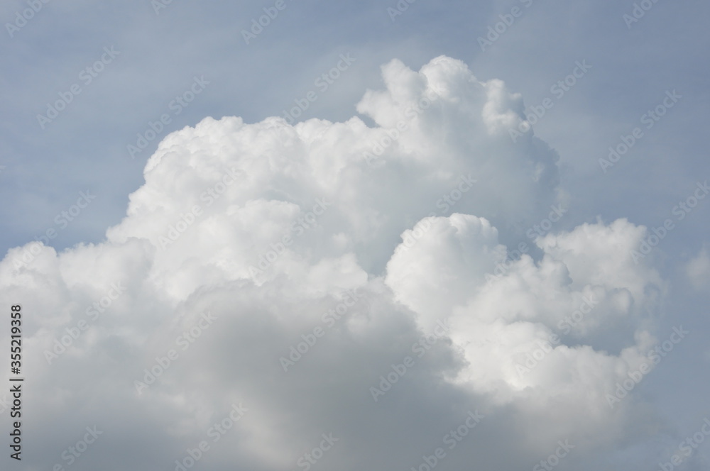 Obraz premium clouds in the blue sky