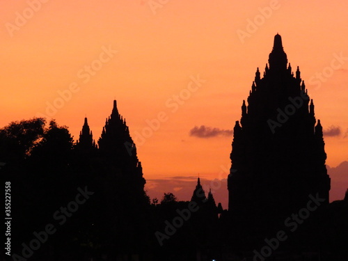 Coucher de soleil Temple Prambanan Indonésie © Elo Voyage