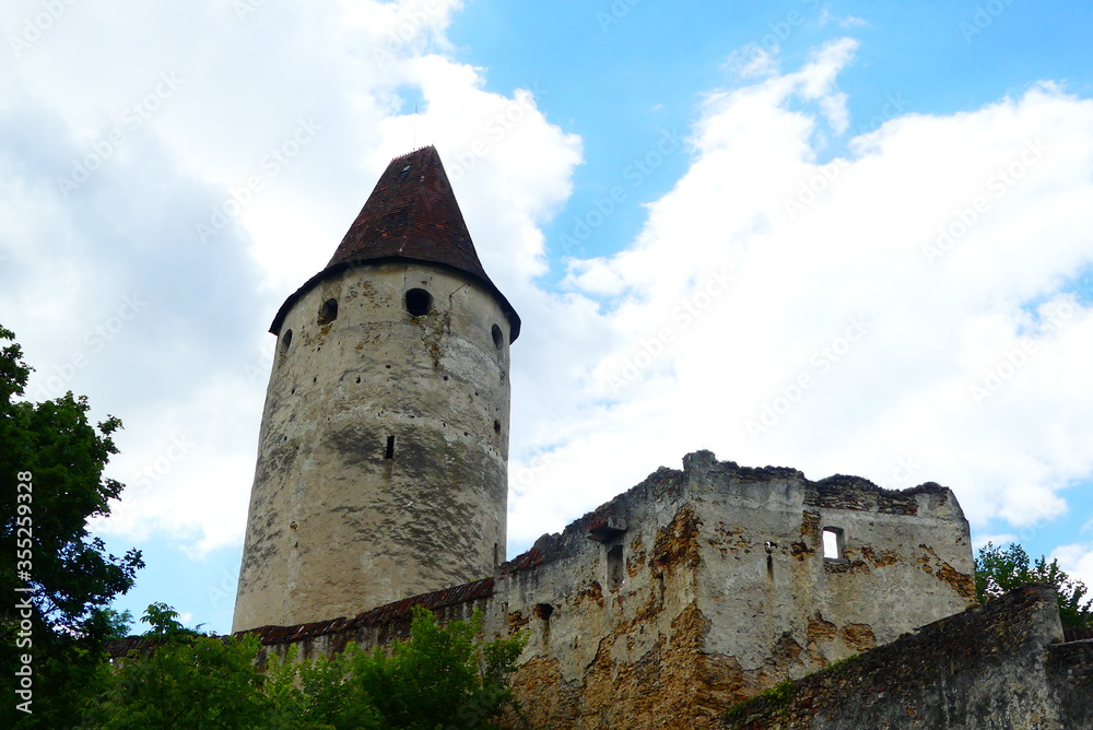 Bergfried Burg Seebenstein Bergfried Burg Seebenstein
