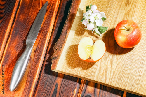 Apple on the chopping Board