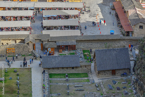 Ollantaytambo -Araqhama and the plaza of Manyaraki 34 photo