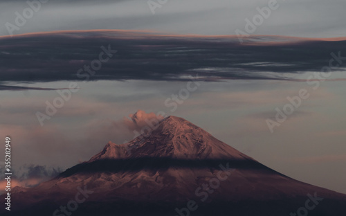 A mexican volcano with clouds